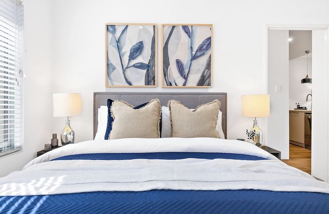 Luxury, Location, and Step-Free Ease — All in One.