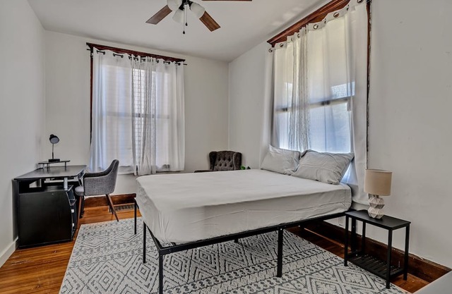 Private Room A in Shared House with Common Areas – Comfortable and Convenient