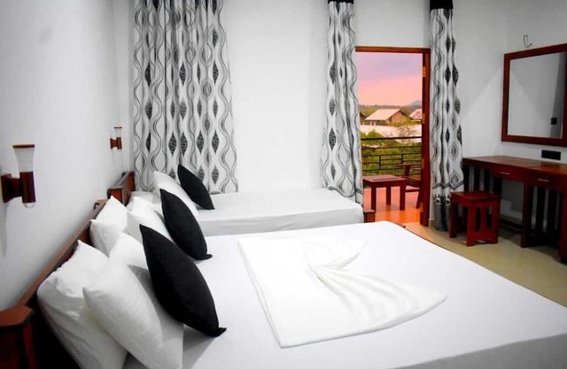 Spacious & Family Friendly Hotel Near Yala National Park - Tissamaharama