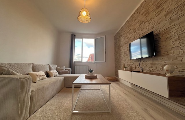 Warm and bright accommodation