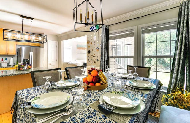 < 2 Mi to Dtwn Hagerstown: Townhome w/Fireplace