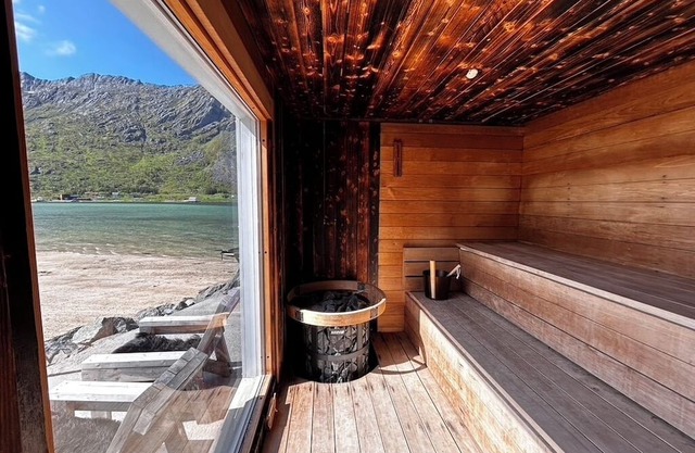 Casa Lofoten Ramberg Norway Reine Kvalvika Sauna