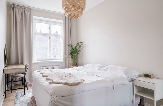 Stylish 1BR Apt in the City Center & Near Metro Station