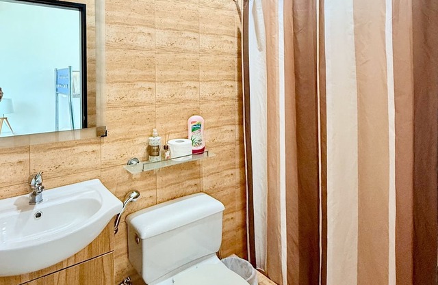 Bright 3-Bedroom Beach House with AC – Punta Blanca