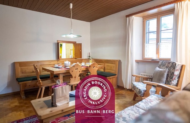 Chasa Bügliet: Holiday flat in the village center of Sent