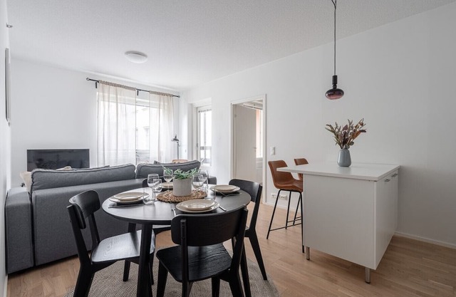 Homelike 1BR Apartment with Sauna in Historic Area
