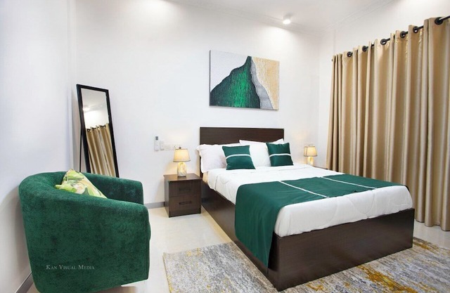 Charming 2-bedroom apartment with AC in Sakumono