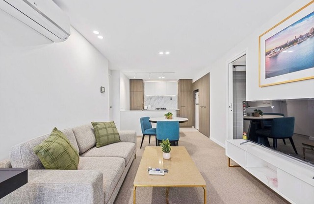 Modem One Bedroom Apartment on Northbourne Avenue