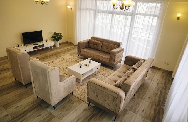 Serene & Chic Apartment next to UNECA