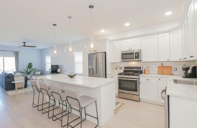 26 N Washington Ave S