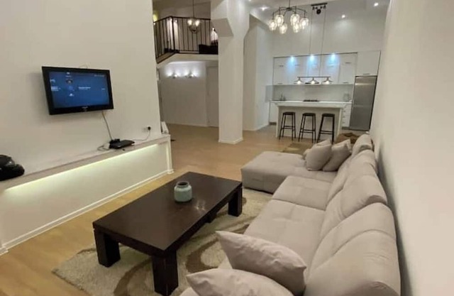 Stylish Comfort in the Heart of the City – Khedi House Apartments