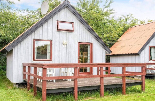 6 person holiday home in Grindsted