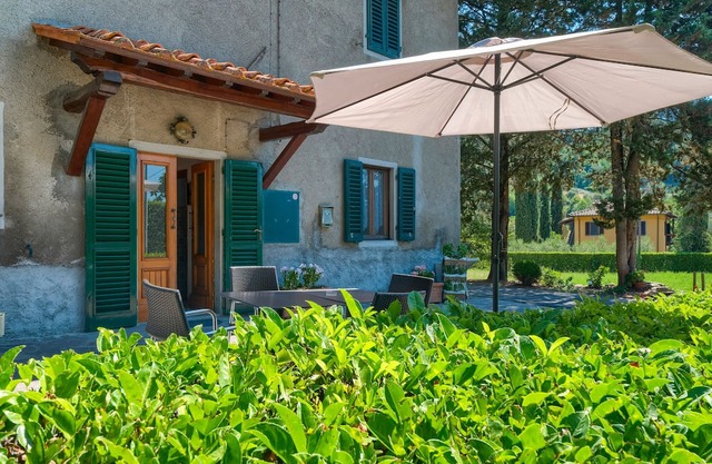 Holiday Home 'L'aia Dì Trippa All'Aria Mugello' with Private Garden and Wi-Fi