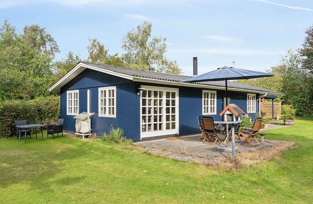 Renovated classic cottage close to beach