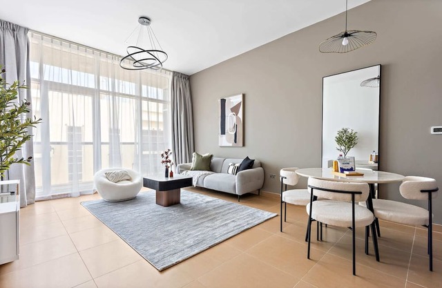 Silkhaus in Yasmine | Near Golf Course & Club