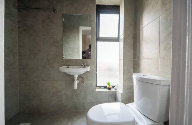 Skywalk Katerina, Exquisite 1 BR Loft With Pool
