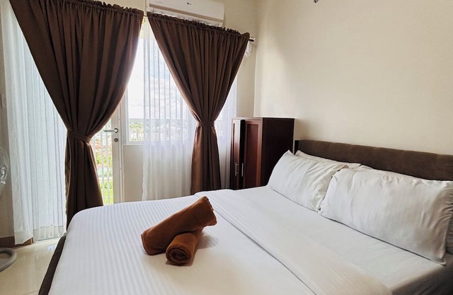 Contemporary City Suite with Relaxing Charm