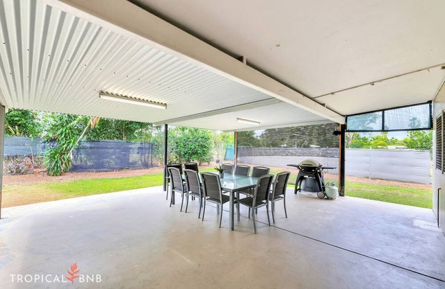 Spacious 4BR Family Home on Big Block | Sleeps 10