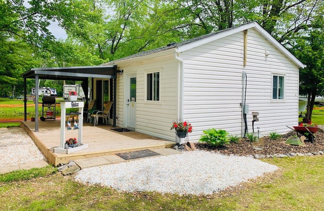 Riverview Cabin Cottage B