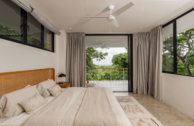 Casa Capannina, Jungle Hideaway with Ocean Views
