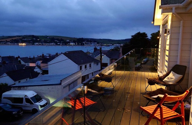 Two Rivers - Appledore