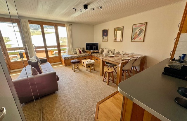 Studio for 4 at the foot of the slopes, town center, mountain views