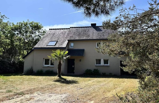 113 - Family home 5 minutes from the beach.