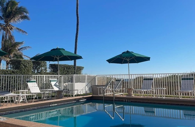 Oceanfront 1 BR Condo in Deerfield Beach, FL. Panoramic views of the ocean!