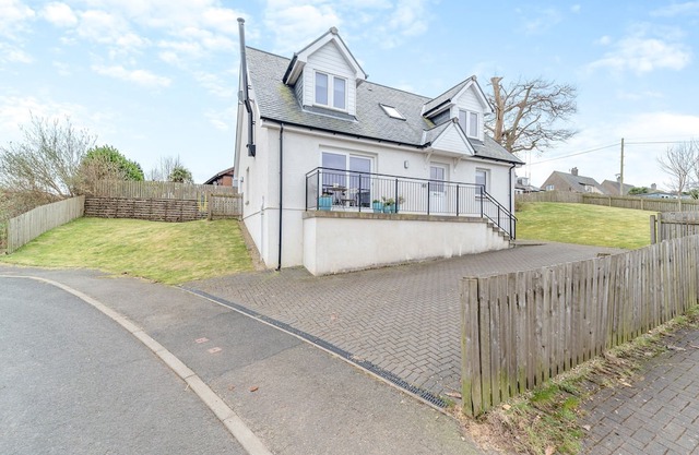 3 bedroom accommodation in Brodick