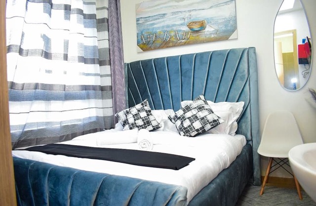 Studio apartment with AC, WiFi in welcoming Nairobi