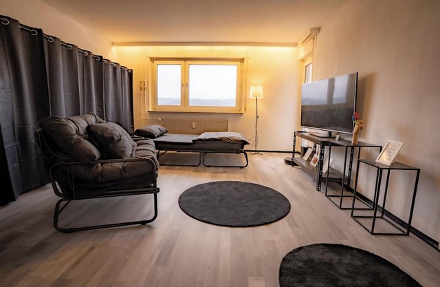 Nice apartment with balcony l Large l Lots of light PARKING SPACE