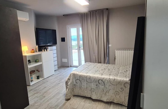 VILLA FIORITA STUDIO APARTMENT LAKE VIEW
