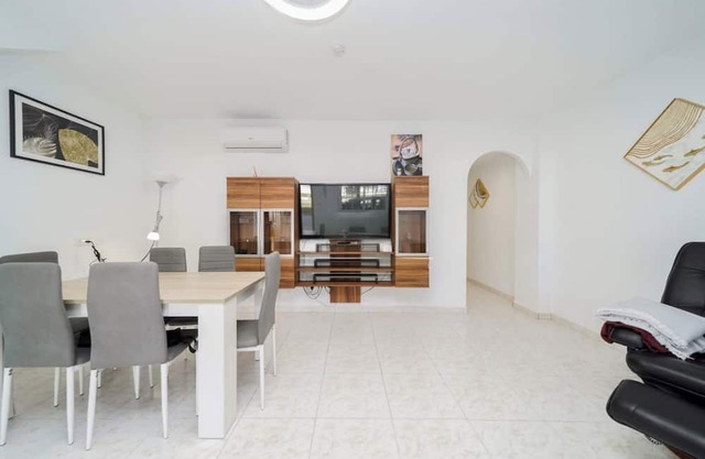 Los Alcazares - Modern Apartment - 3 Beds - 2 Bath