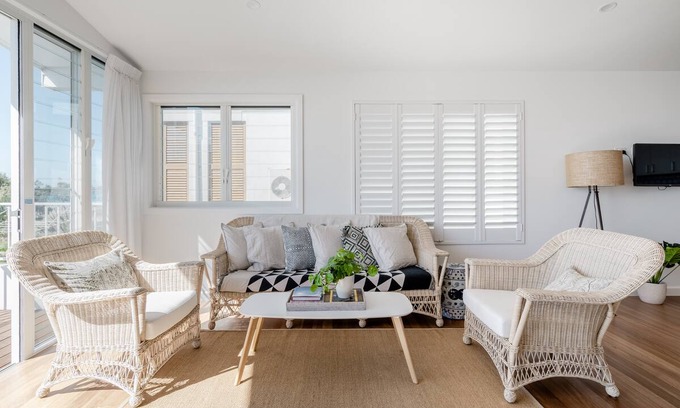 Bilinga House | Bilinga Beachfront Duplex Just Steps From the Sands