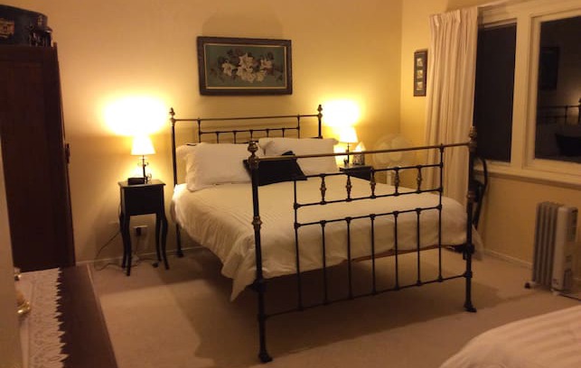 Foster Bed & Breakfast | Litchfield Lodge Bed and Breakfast