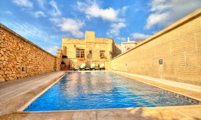 Xaghra Villa | Iz-Zebbuga - Authentic with Private Pool