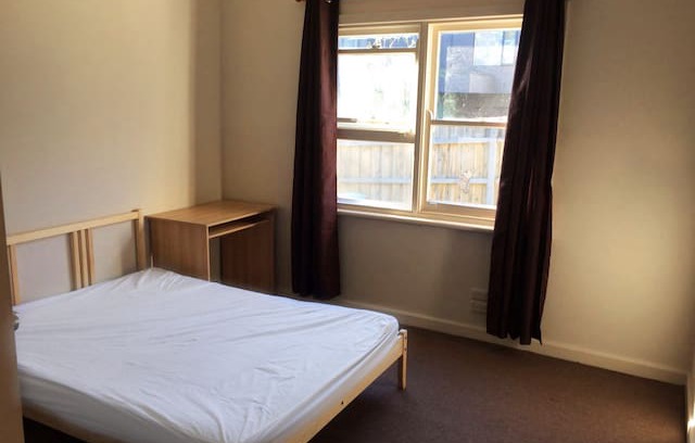 Heathmont House | Convenient location & incredible rate room