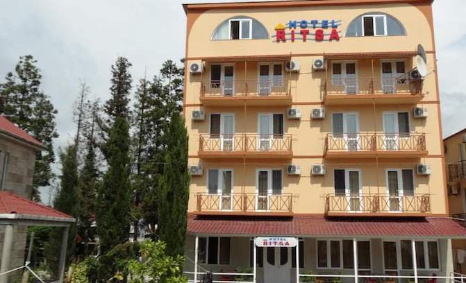 Ureki House | добро пожаловать в <<<HOTEL RITSA>>>