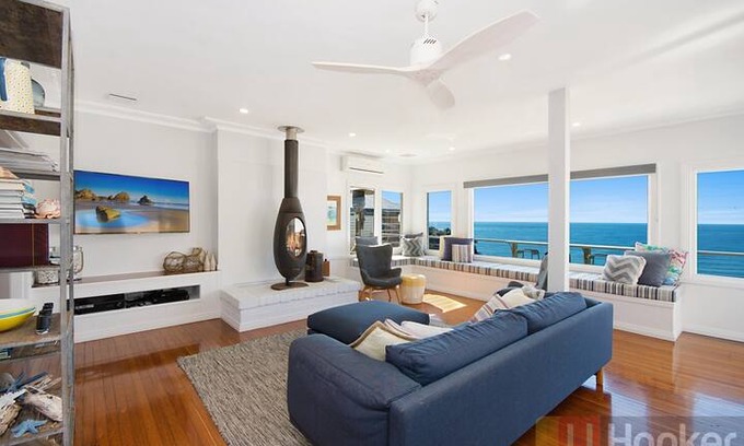 Yamba House | Beach Shack on Main