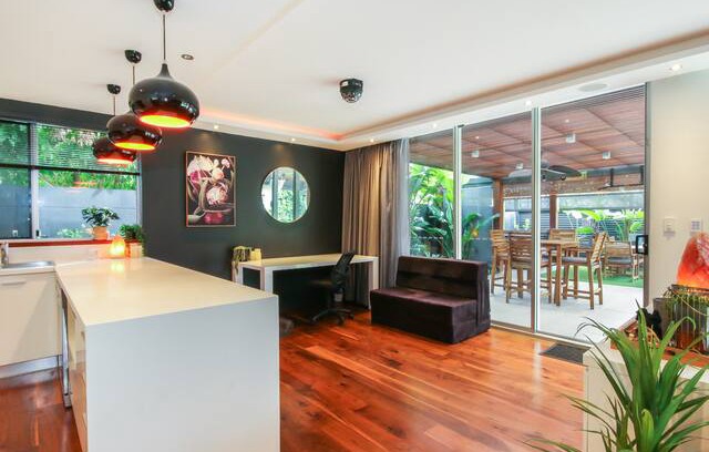 Ascot Apartment | Spacious 2BD Apartment in Ascot w/ huge yard!