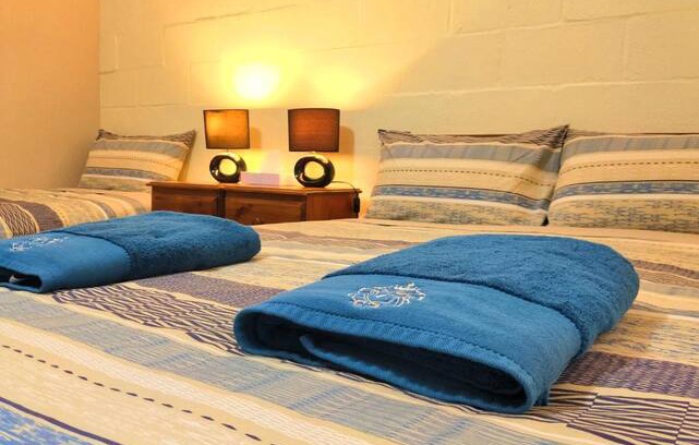 Princetown Hotel | Twelve Apostles Motel Twin Bedroom