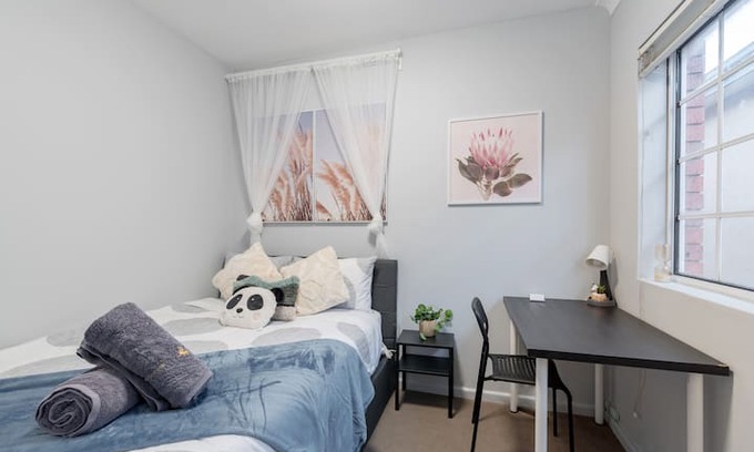 Kingsford House | Tasteful (Private Rm) in Kingsford near UNSW, Ligth railway&bus