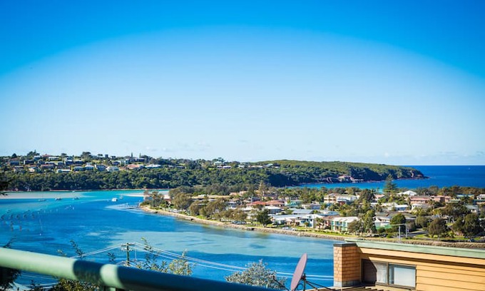 Merimbula House | Panoramic Townhouses by Lisa (Standard)