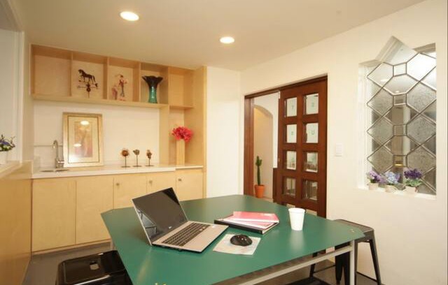 Fitzrovia House | Buckingham Palace View Apartment