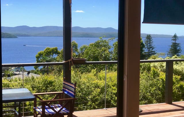 Mallacoota House | Hillstop - Pet Friendly with Lake Views