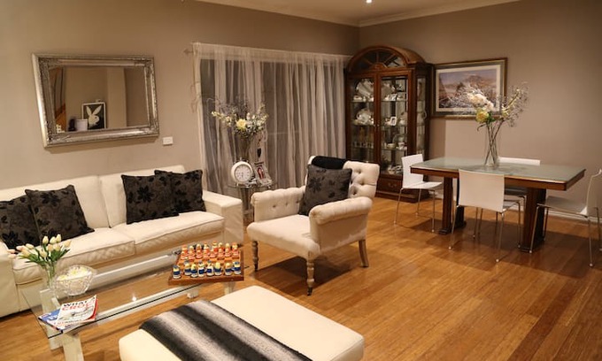 Thornbury House | Modern townhouse in the heart of Thornbury