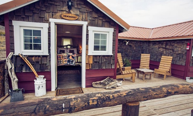 Cody Cabin | Cozy rustic cabin 5 min from Cody 1