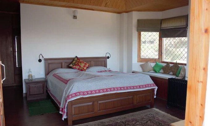 Mashobra Cabin | Breezedale, a perfect getaway in the hills. Room 2