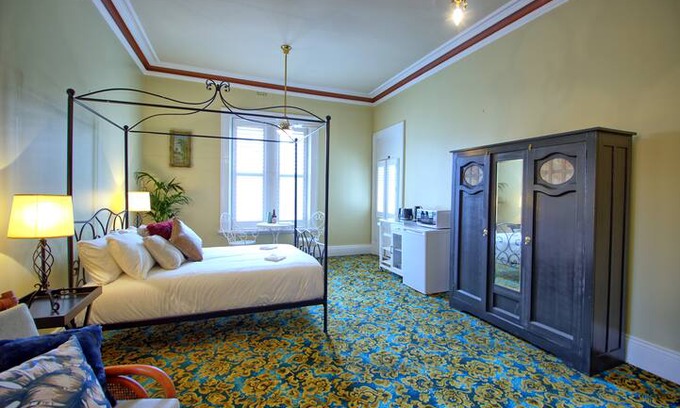 Glenelg House | Large Heritage Room in Central Glenelg