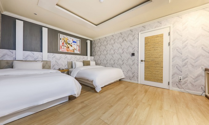Dong-gu Hotel | Daejeon Yongjeon Cinema